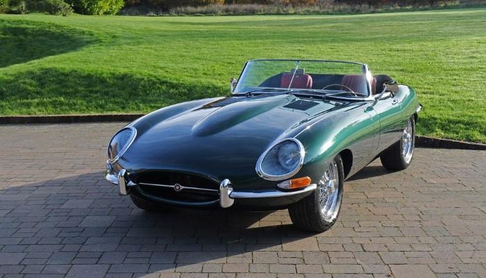 Jaguar E Type