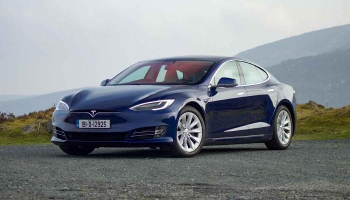 Mridul Tesla Model S Plaid