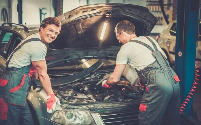 What a car mechanic really does 1