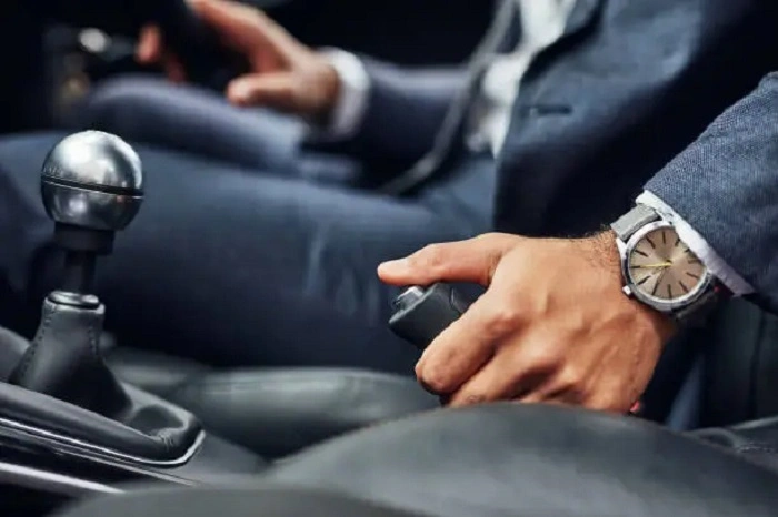 Signs That Your Hand Brake Is Not Working Properly 1