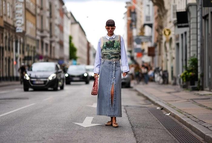 Casual Skirt Outfit Ideas